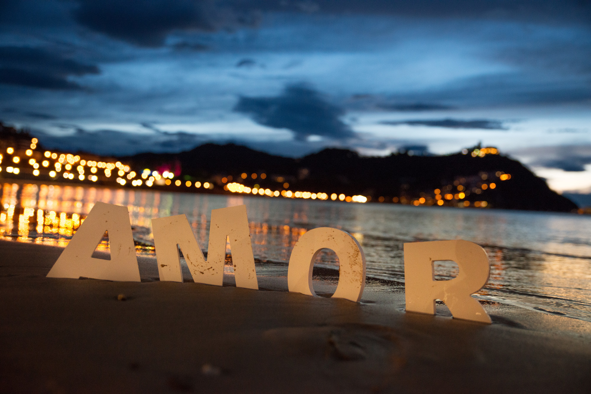 REPORTAJES POSTBODA / WEDDING PHOTOGRAPHERS /#LOVEISINTHEBEACH